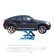 Alacsony emelésű platformos emelő 3000 kg Előnézet 