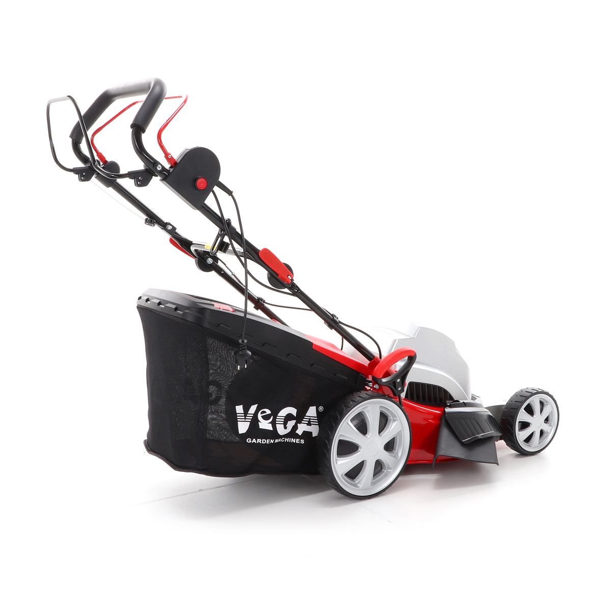 VeGA 4618 SXH 5in1 fűnyírógép futóművel Előnézet 