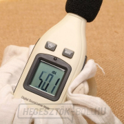 Digitális zajszintmérő a zaj intenzitásának mérésére GM1351 Digitális zajszintmérő a zaj intenzitásának mérésére GM1351 náhled