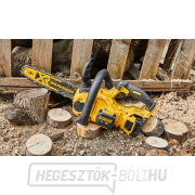 DCM565P1 Akkus láncfűrész 18V, 1x 5,0 Ah XR Li-Ion DeWALT Előnézet 