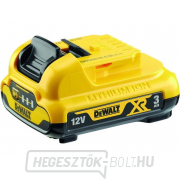 DCB124 DEWALT AKKUMULÁTOR 12V XR 3,0AH LI-ION DUGASZOLHATÓ AKKUMULÁTOR 12V XR 3,0AH gallery main image