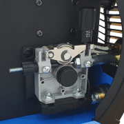 Sherman inverteres hegesztő DIGIMIG 225GDS + zseblámpa + földkábelek + motorháztető Sherman inverteres hegesztő DIGIMIG 225GDS + zseblámpa + földkábelek + motorháztető náhled