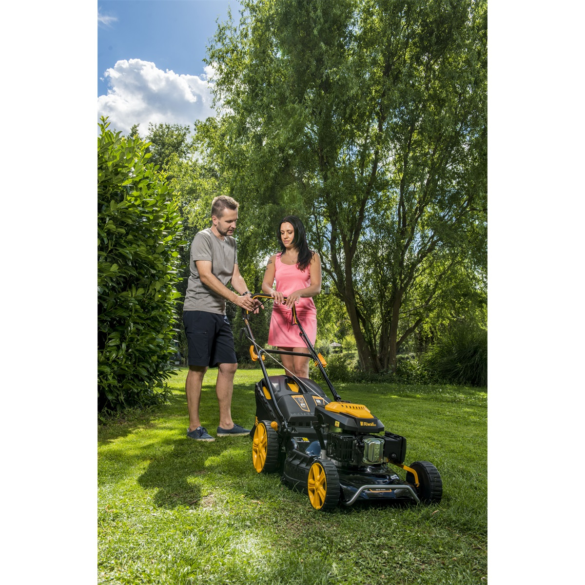 Riwall PRO RPM 5355 benzines fűnyíró 4 az 1-ben hajtással Előnézet 