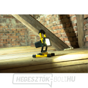 LED-es reflektor, újratölthető talppal, 800lm, Li-ion náhled