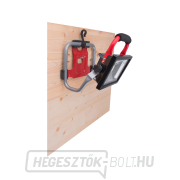 LED reflektor SHARE20V, 1800lm, 20V Li-ion, akkumulátor és töltő nélkül náhled