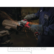 Milwaukee M18 FUEL™ 115 mm-es szögletes nyíl CAG115XPDB-0-val Előnézet 