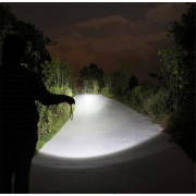 Solight újratölthető LED-es zseblámpa, 1000lm, fókusz, 2800mAh Li-Ion, USB, ajándékcsomagban náhled