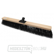 Közúti seprű 600x55x105mm - PVC, műanyag nyéllel, rögzítéssel Közúti seprű 600x55x105mm - PVC, műanyag nyéllel, rögzítéssel gallery main image