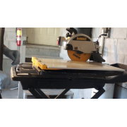 DeWALT nedves csempevágó csúszóasztallal és állvánnyal, 250 mm, D24000S  náhled