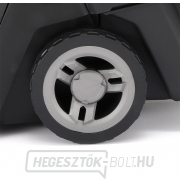 VeGA 32H ECO - kefe nélküli váltóáramú fűnyírógép 2,5Ah akkumulátor gyorstöltővel VeGA 32H ECO - kefe nélküli váltóáramú fűnyírógép 2,5Ah akkumulátor gyorstöltővel náhled