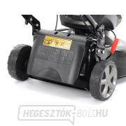 VeGA 42S ECO - Gyalogos fűnyíró + 4Ah akkumulátor + gyorstöltő náhled