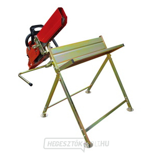 Favágó kecske láncfűrész tartóval