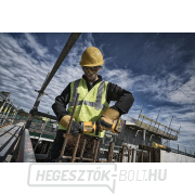 Akkus sarokcsiszoló 125mm DeWALT DCG418NT XR FLEXVOLT 54V, külön gép TSTAK tokban Előnézet 