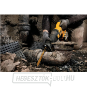 DeWALT DCS389N 54V akkumulátoros körfűrész Előnézet 