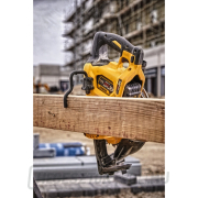 Akkumulátoros körfűrész DeWALT FLEXVOLT DCS577N Akkumulátoros körfűrész DeWALT FLEXVOLT DCS577N náhled