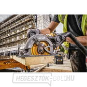 Akkumulátoros körfűrész DeWALT FLEXVOLT DCS577N Akkumulátoros körfűrész DeWALT FLEXVOLT DCS577N náhled