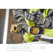 Akkus sarokcsiszoló 125mm DEWALT DCG409T1 18V 1x6.0Ah náhled