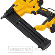 Akkus szegezőgép 2x2,0Ah 18V DeWALT DCN680D2 DCN680D2 Előnézet 