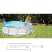 Medencelépcső magassága 1,22 m - biztonság Medencelépcső magassága 1,22 m - biztonság náhled