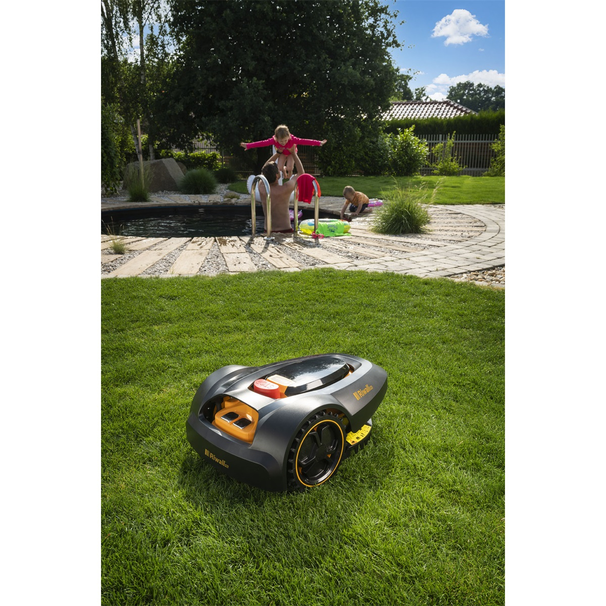 Riwall PRO RRM 600 akkumulátoros robotfűnyíró 600 m2 Előnézet 