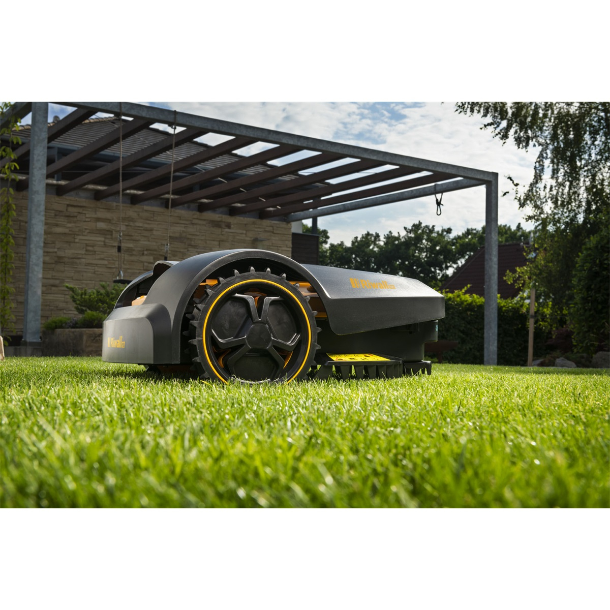 Riwall PRO RRM 600 akkumulátoros robotfűnyíró 600 m2 Előnézet 