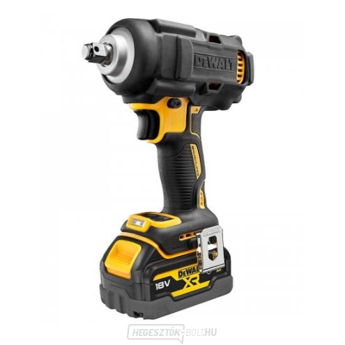 DEWALT akkus ütvecsavarozó CFN fedéllel 18V 2x5.0Ah DCF891P2G
