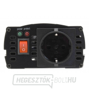 Feszültségváltó 12/230V 800W Előnézet 