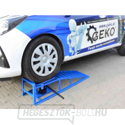 Felhajtó rámpa 2 t GEKO, hidraulikus emelővel - 2 db náhled