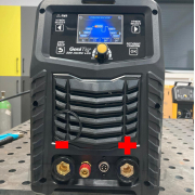 KOWAX GeniTig® 220AC/DC LCD + T26A hegesztőpisztoly 4m + kábel. 3m + tömlő + kupak + szelep + teli AR palack + alváz náhled