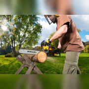 Riwall PRO RPCS 5140 SET láncfűrész benzinmotorral 49 cc + tartalék lánc + kesztyű + védőszemüveg Előnézet 