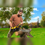 Riwall PRO RPCS 5140 SET láncfűrész benzinmotorral 49 cc + tartalék lánc + kesztyű + védőszemüveg náhled