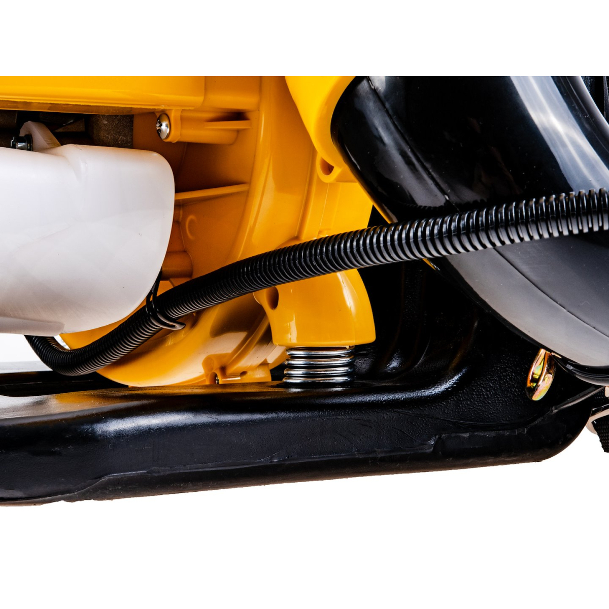 JG Strong 1,25 kW-os GEKO benzinmotoros lapfúvó Előnézet 