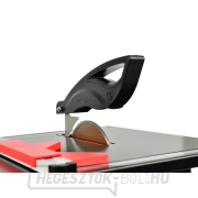 Vágógép kerámialapok vágásához GEKO Vágógép kerámialapok vágásához GEKO náhled