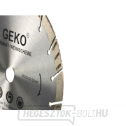 Turbószegmensű gyémánt vágótárcsa GEKO, 230x10x22mm  Előnézet 