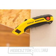 Kés behúzható pengével STANLEY FATMAX Előnézet 