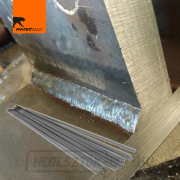 PANTERMAX MMA200LCD MMA/TIG inverteres hegesztő + 2 m kábelek + burkolat + műanyag tok + 2,5 kg elektródák Előnézet 