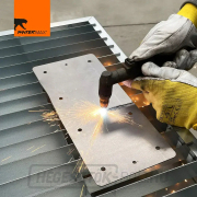 PANTERMAX PanterWeld®4v1 200 MULTIFUNKCIÓS MIG/TIG/MMA/PLAZMA inverteres hegesztő + burkolat + piros. Szelep + Co2 palack  Előnézet 