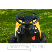 Riwall PRO RLT 92 HRD fűnyíró traktor 92 cm hátsó nyomóerővel és hidrosztatikus sebességváltóval Előnézet 