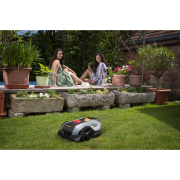 Riwall PRO RRM 500 APP akkumulátoros robotfűnyíró 500 m2, WiFi vagy Bluetooth-on keresztüli vezérléssel Előnézet 