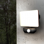 Solight LED spotlámpa Gyors érzékelővel, 10W, 850lm, 4000K, IP44, fekete Előnézet 