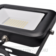 Solight LED kültéri spotlámpa PRO magas állvánnyal, 50W, 4600lm, kábel csatlakozóval, AC 230V Előnézet 