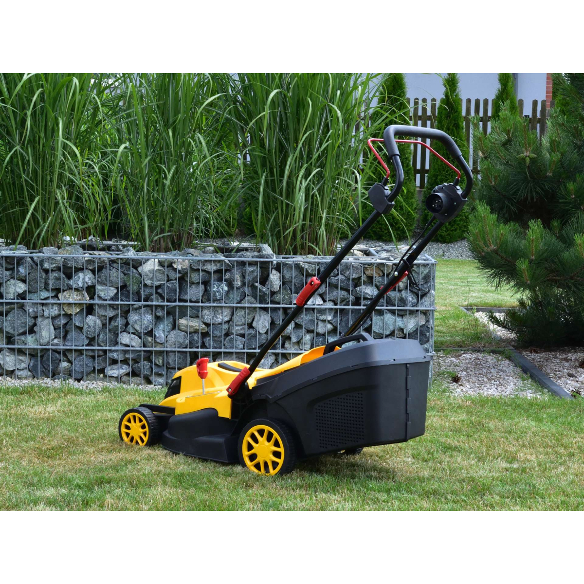 STRONG Geko G83028 fűnyíró, 38 cm  Előnézet 