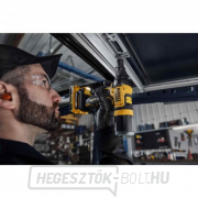 Akkumulátoros szegecselő 4,8 mm-es szegecsekhez 18V akkumulátor és töltő nélkül DeWALT DCF403NT náhled