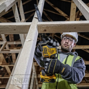 Akkus körfűrész 18V 2x4,0Ah DeWALT DCS369M2 DCS369M2 náhled