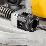 DeWALT DCW682N 18V akkumulátoros marógép DeWALT DCW682N 18V akkumulátoros marógép náhled