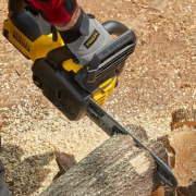 Akkumulátoros láncfűrész V20 18V 1x4,0Ah Stanley FatMax SFMCCS630M1 Akkumulátoros láncfűrész V20 18V 1x4,0Ah Stanley FatMax SFMCCS630M1 náhled