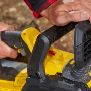 Akkumulátoros láncfűrész V20 18V 1x4,0Ah Stanley FatMax SFMCCS630M1 Akkumulátoros láncfűrész V20 18V 1x4,0Ah Stanley FatMax SFMCCS630M1 náhled