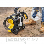 Akkumulátoros magasnyomású mosó 2xV20 55/70/100 bar 18V akkumulátor nélkül Stanley FatMax SFMCPW1500B náhled