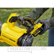 Vezeték nélküli AC fúvó FATMAX V20 18V 1x4,0Ah Stanley SFMCBL730M1 náhled