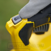 Akkumulátoros fúvóka V20 18V 1x4,0Ah Stanley FatMax SFMCBL7M1 náhled